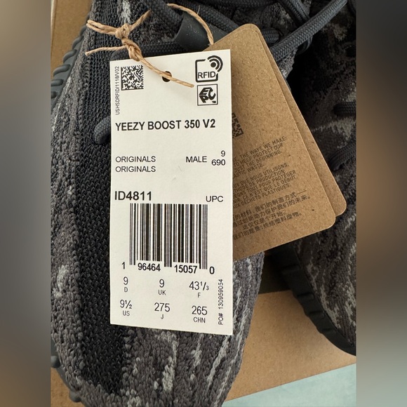 🛍️SALE🛍️ Adidas Yeezy Boost 350 V2 MX Dark Salt Sneakers (ID 4811) - Picture 10 of 13